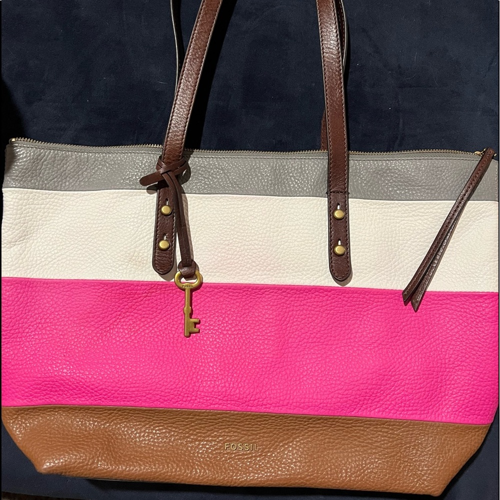 FOSSIL, lightly used, zip top, genuine leather in gray, white, pink, & brown